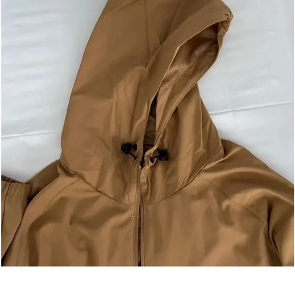 RV CA Kevin jacket large new with tag